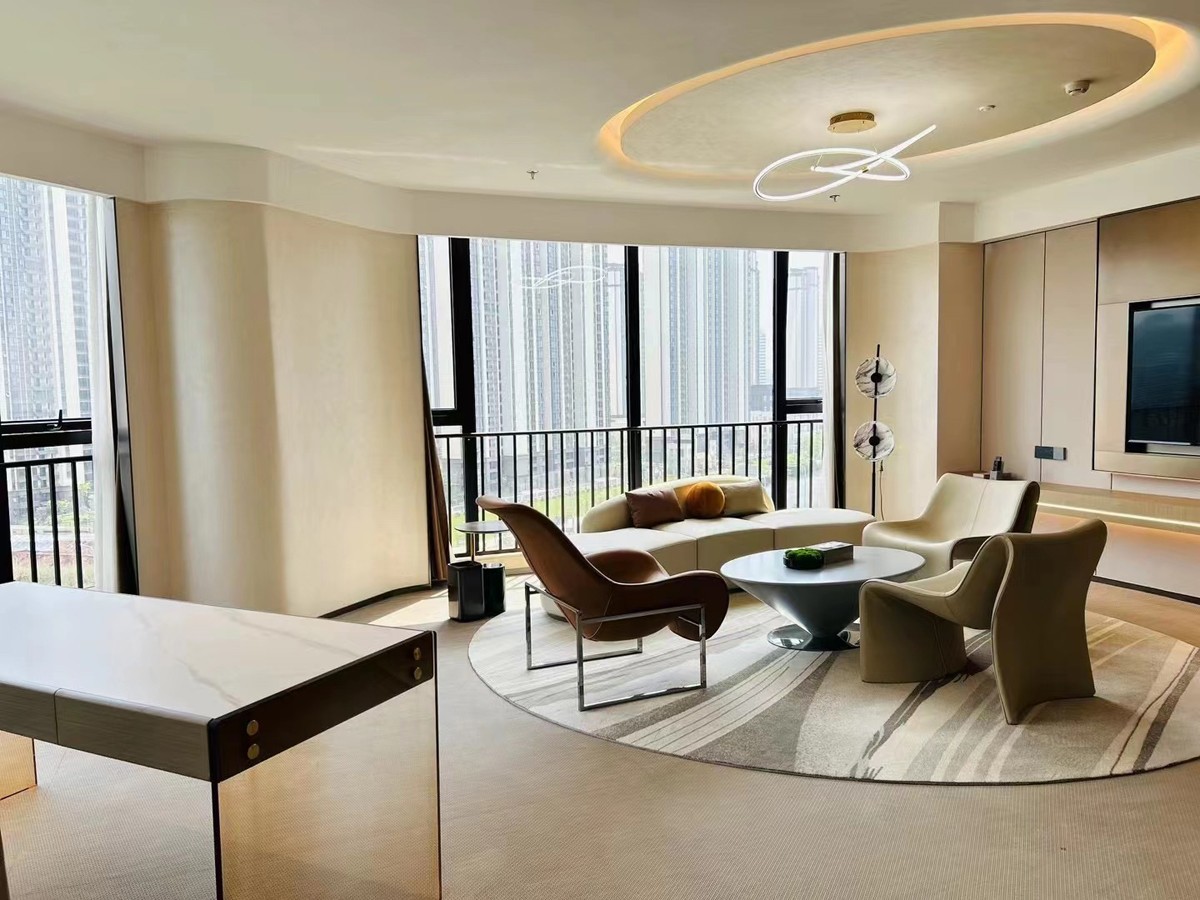 豪华园景商务套房客厅