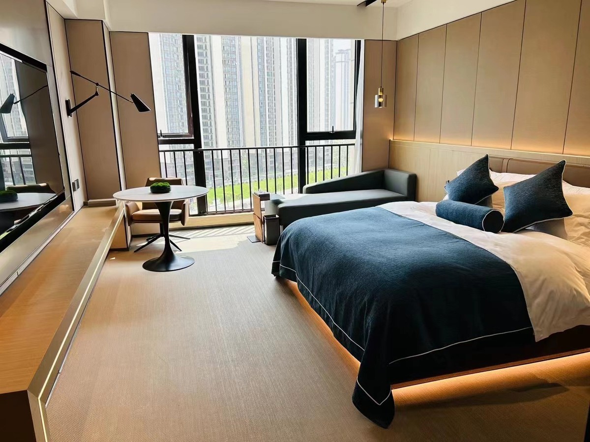 豪华城景大床房